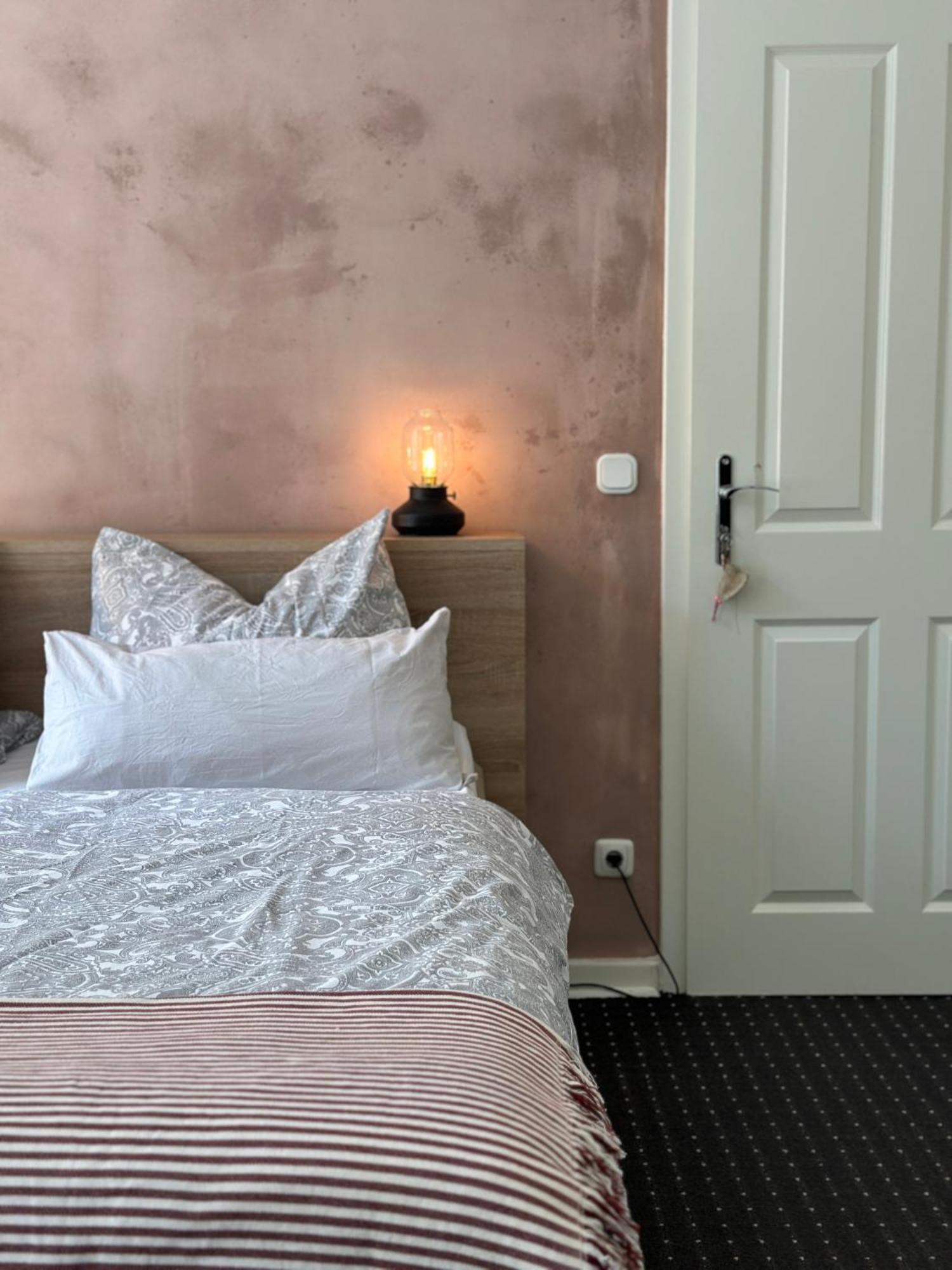 Altes Pastorat Bed & Breakfast Barmstedt Exterior photo